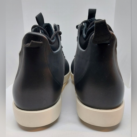 NATIVE BOOTS - Size 11 - Picture 5 of 7